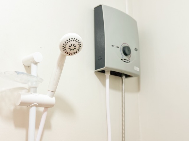 Spacious 2BR Getaway | Netflix•Wi-Fi•9Pax•Parking